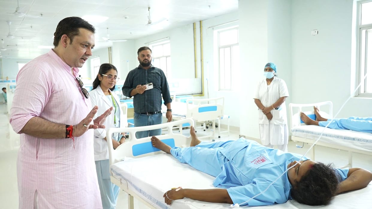 13,000 patients visited the 'Seva Sankalp' health camp on the second day.