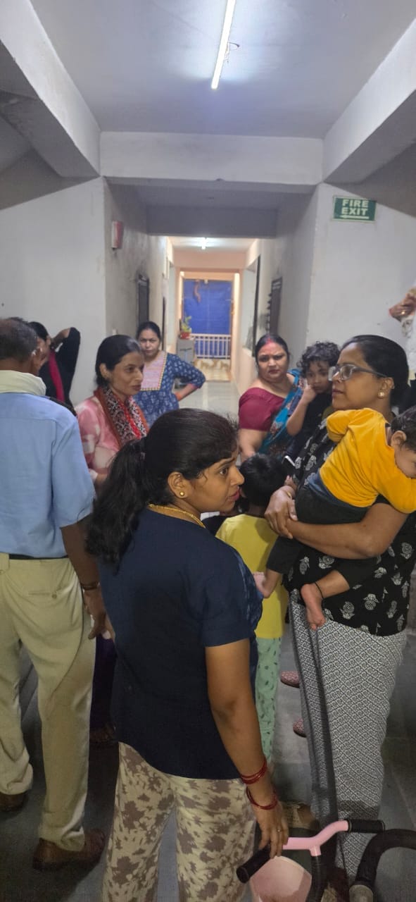 Anokhe stopped with a group of 10 people, including children and a pregnant woman.