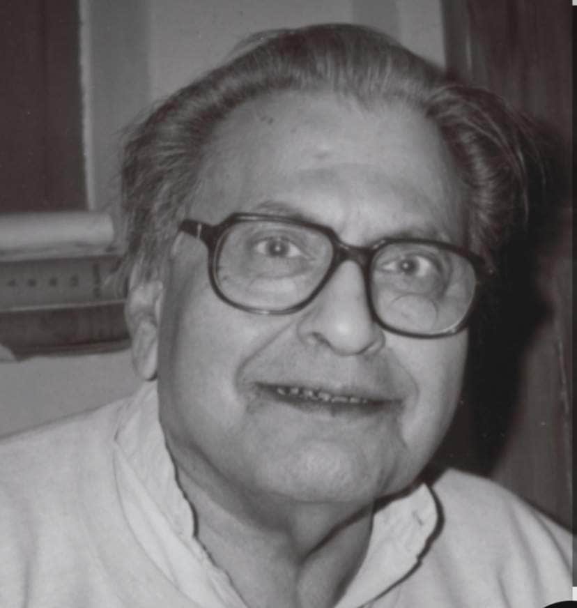 Dr. Shivprasad Singh gave a new perspective to human relationships.