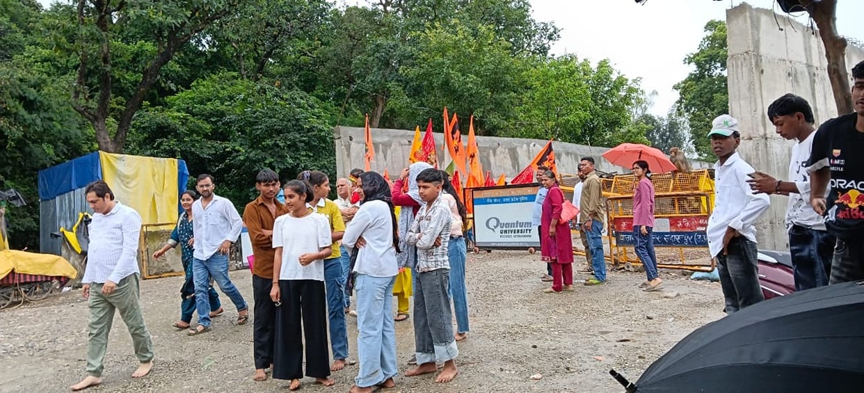 Entry of devotees into Shakambhari Siddha Peeth halted due to bad weather.