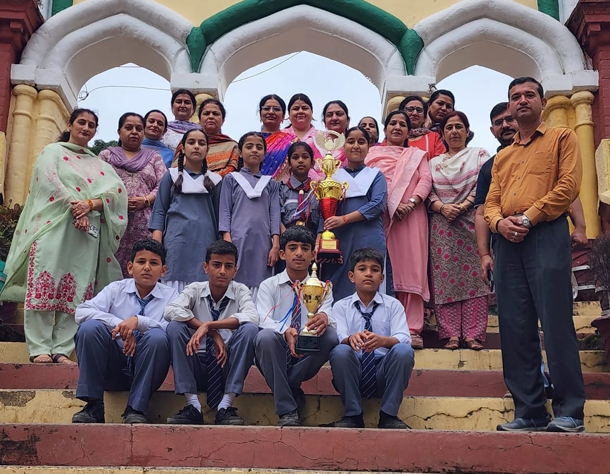 shamsher school shandar pradarshab in khelkood