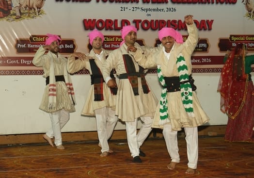 Feet danced, folk songs echoed... cultural heritage on display at the Trigarta Carnival.