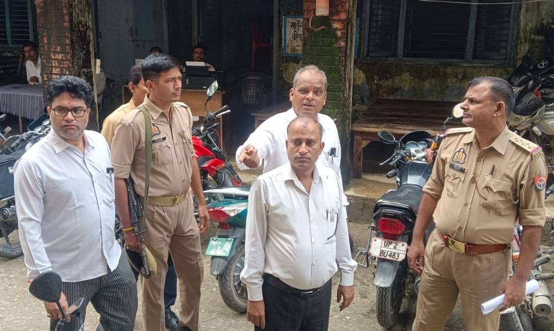 Lock of advocate's chamber broken; two lakh rupees in cash and other items stolen.