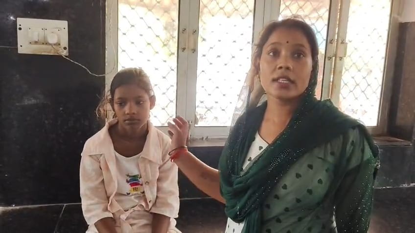 The girl was not admitted despite having a platelet count of 45,000; doctors told them to come back tomorrow.