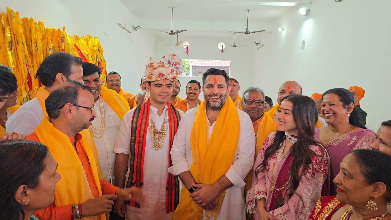 फोटो: : सोनीपत के खाटू श्याम मंदिर में श्रीमद्भागवत सप्ताह ज्ञान महायज्ञ के शुभारंभ पर कथा व्या