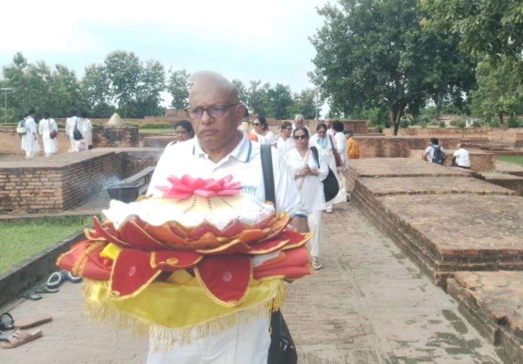 The monk shared the invaluable teachings of Gautam Buddha.