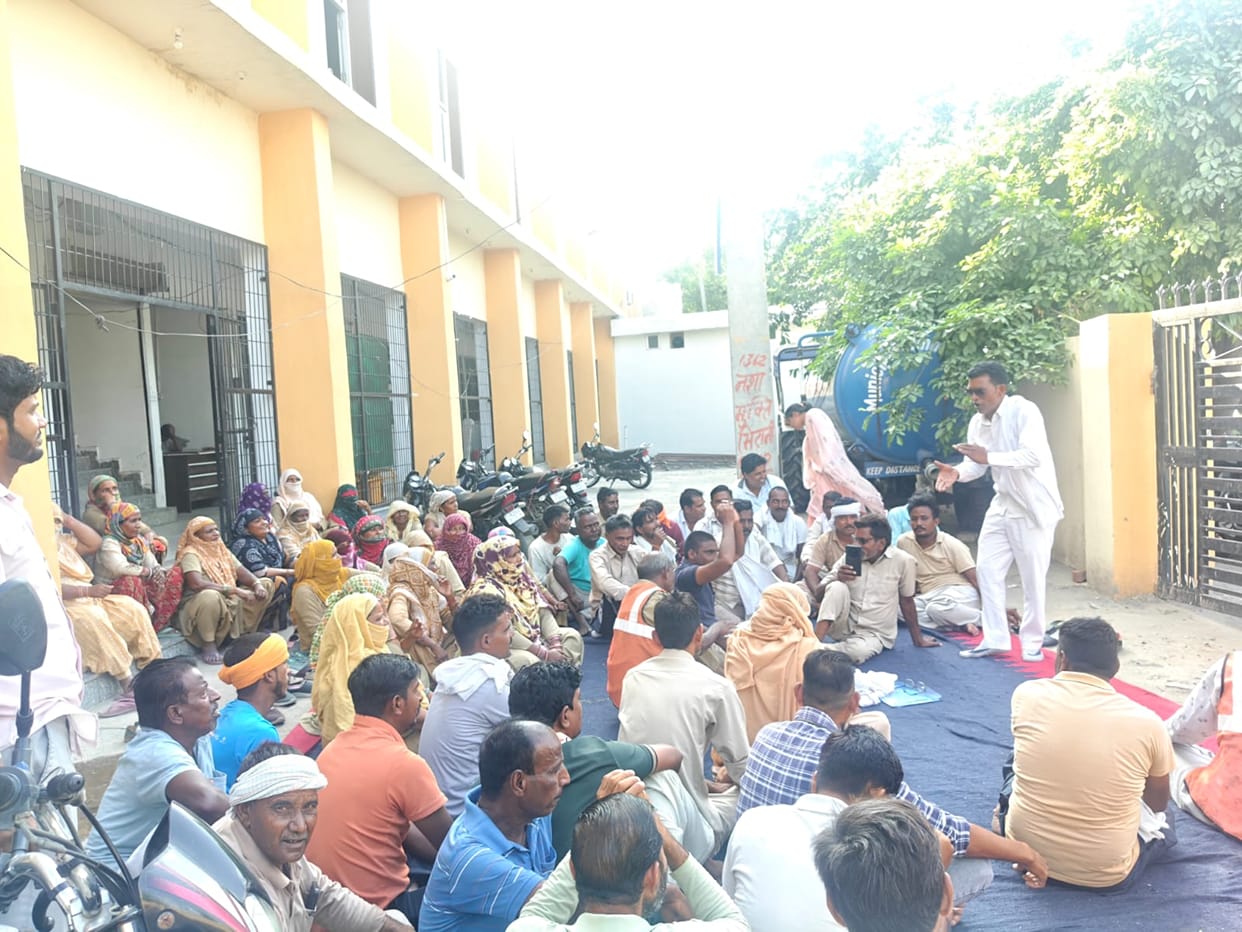Outrage expressed over non-payment of salary and risk allowance for the strike period.
