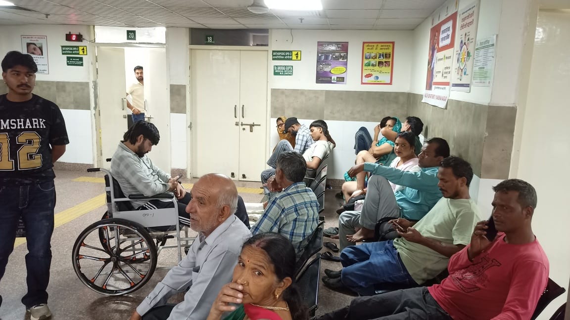 Doctor absent from seat; patients kept waiting