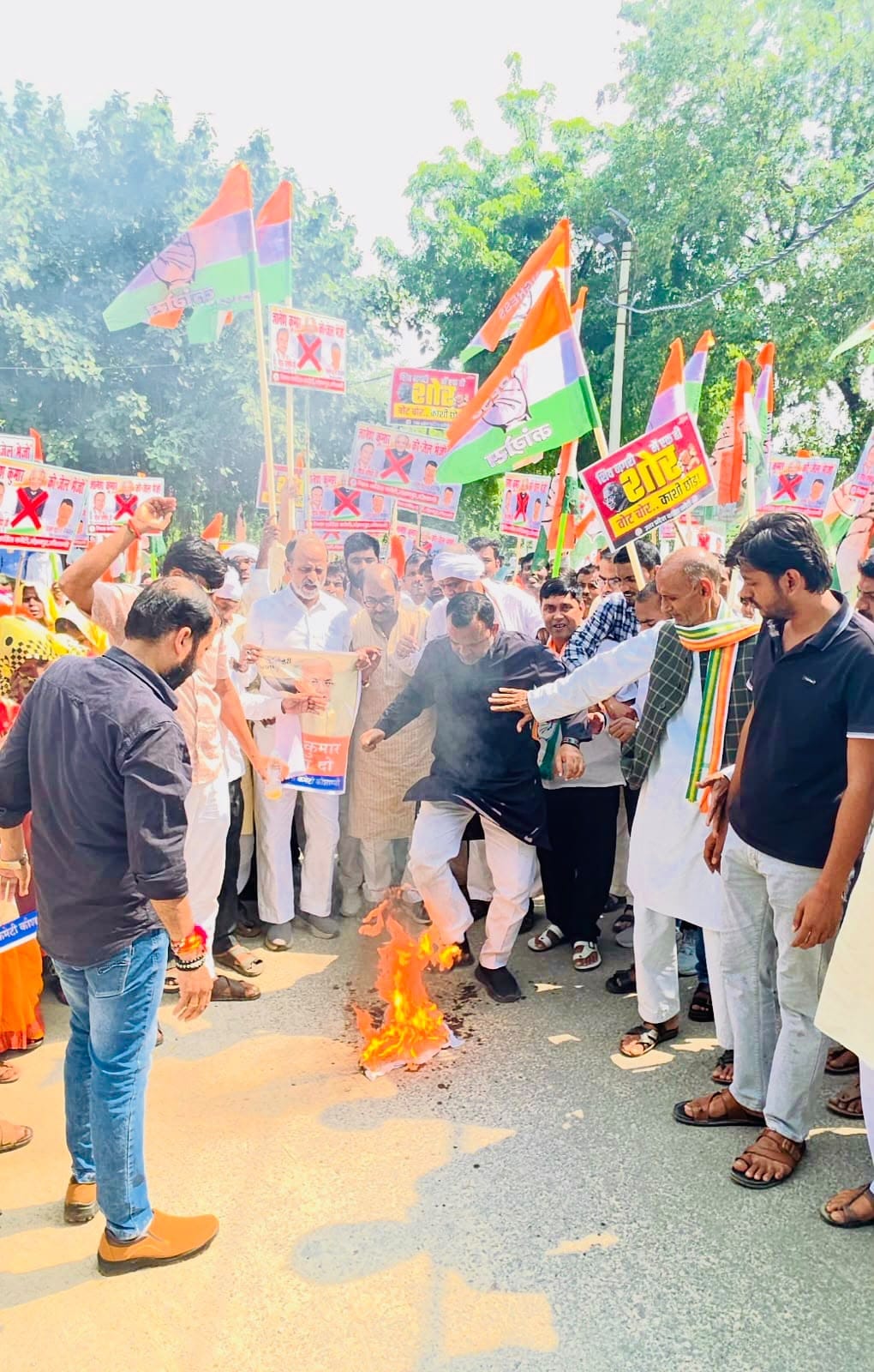 Congress protests against the Election Commission's functioning.
