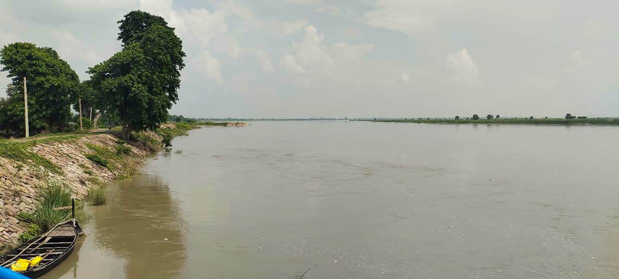 Saryu crosses danger mark for the third time; hardships mount in flood-affected villages.