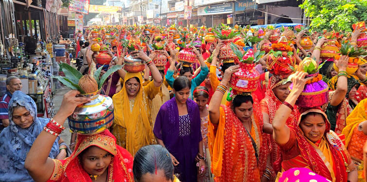 Commencement of the Bhagwat Katha with a Kalash Yatra.
