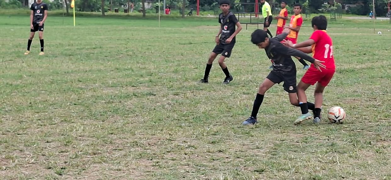 DGFC won the Under-11 football trophy
