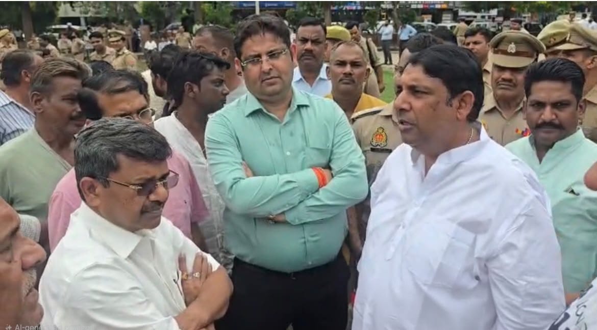 Miscreants damaged an Ambedkar statue; 10-hour protest staged in opposition.