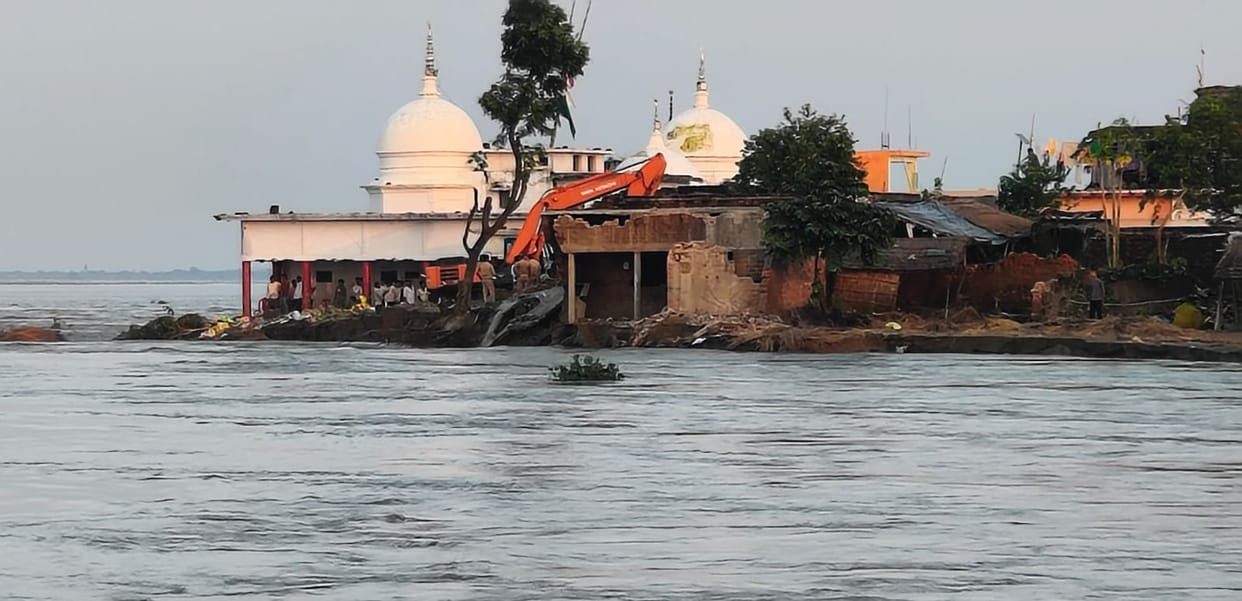 Saryu 60 cm above danger mark; shrine at risk.