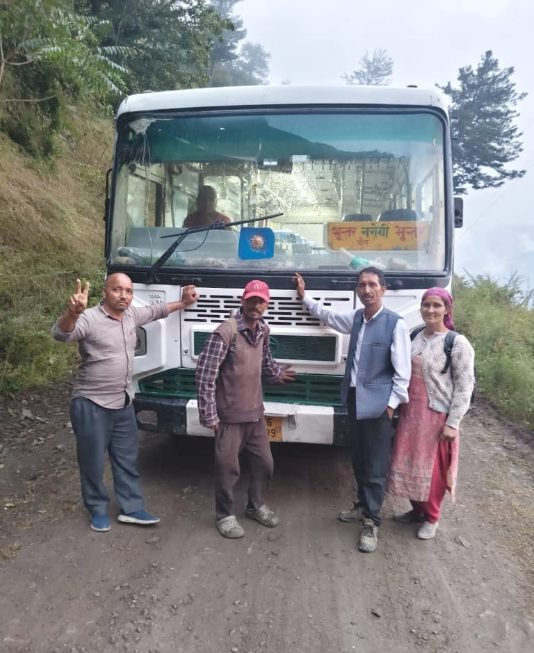 Bus service resumes on Bhuntar-Narogi route after a year.