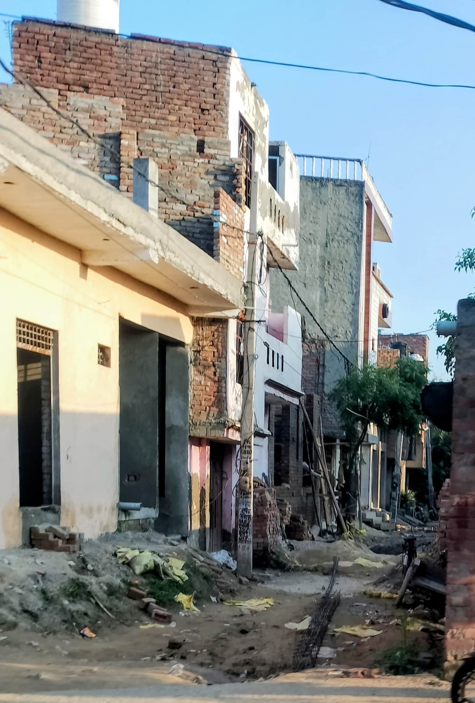 बबैल रोड स्थित मनमोहन नगर। संवाद