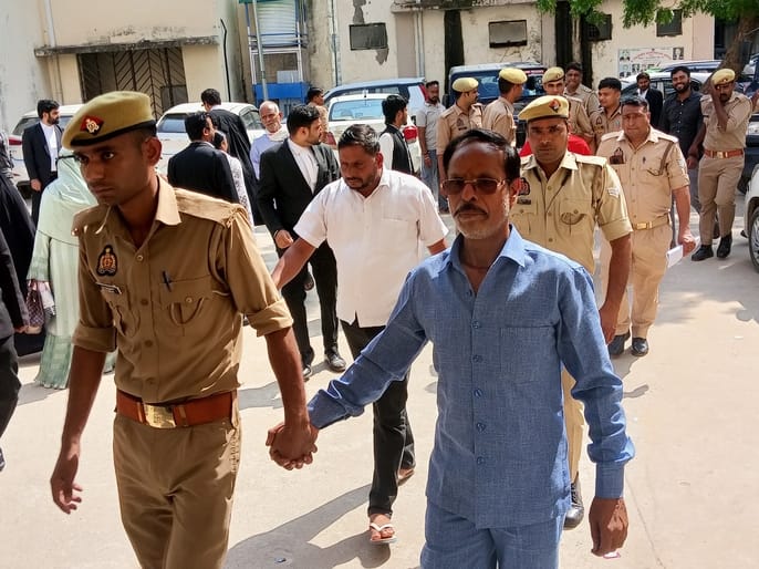 Six arrested so far in protest at CEC's residence; sent to jail.