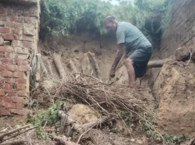 Mud house collapses in Nagla Khand; household belongings buried.