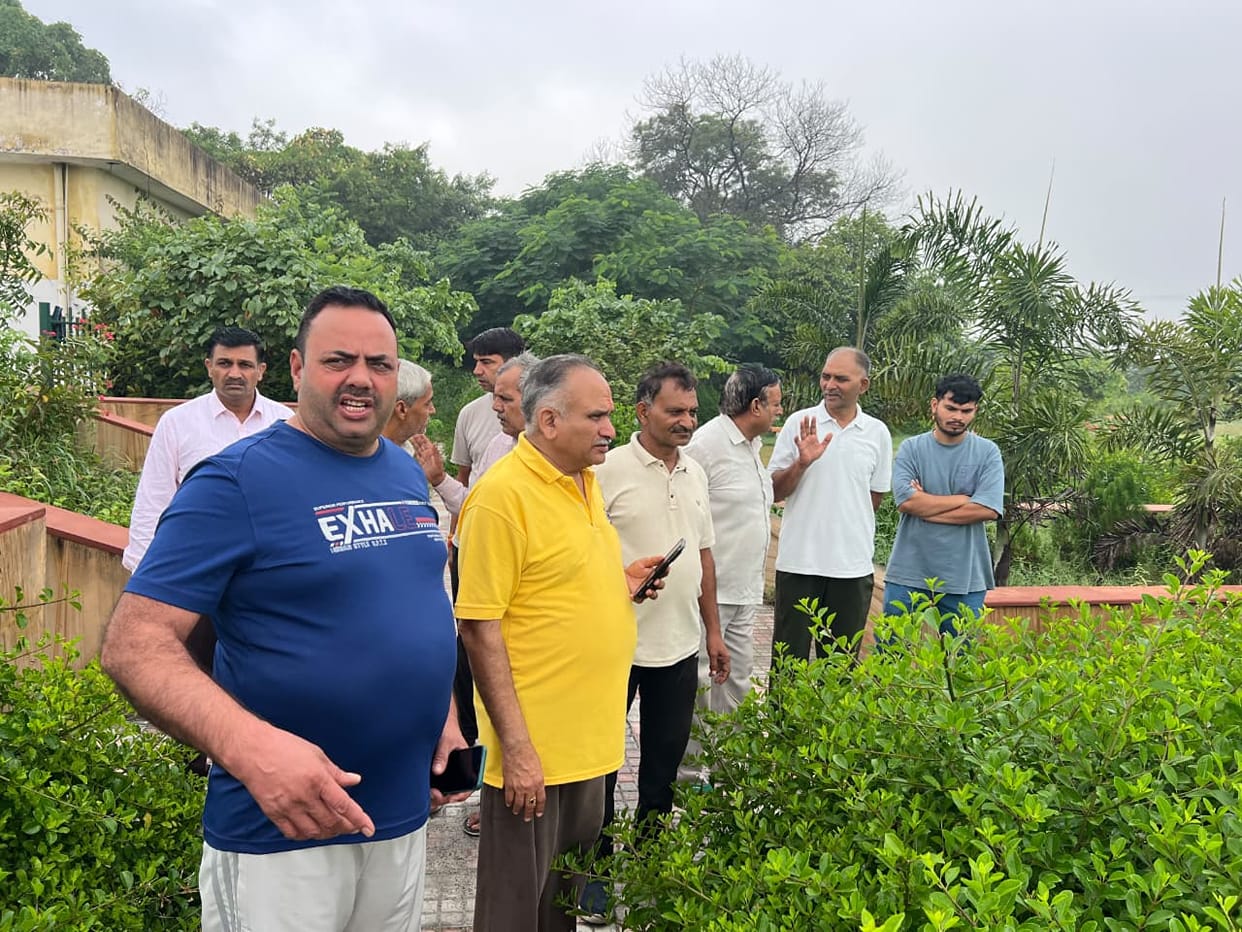 Mayor inspects development works in Jagdishpur; issues instructions to rectify shortcomings.