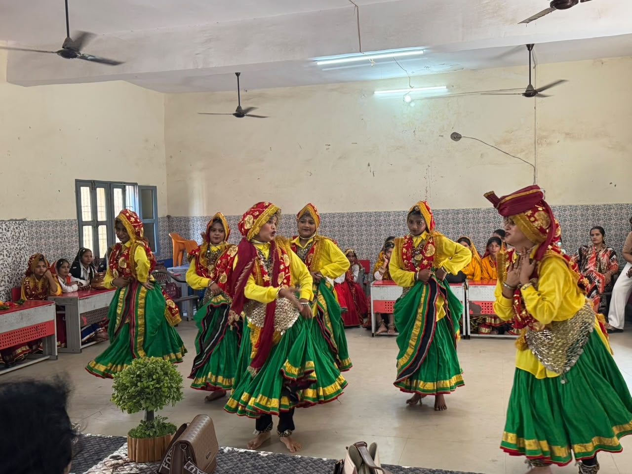 फोटो . सोनीपत के राजकीय वरिष्ठ माध्यमिक विद्यालय गढ़ी ब्राह्मणान में आयोजित खंड स्तरीय प्रतियोग