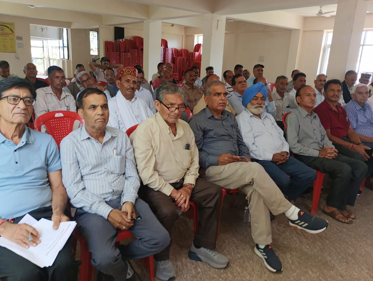 Demand for early payment of pensioners' outstanding dues from the government