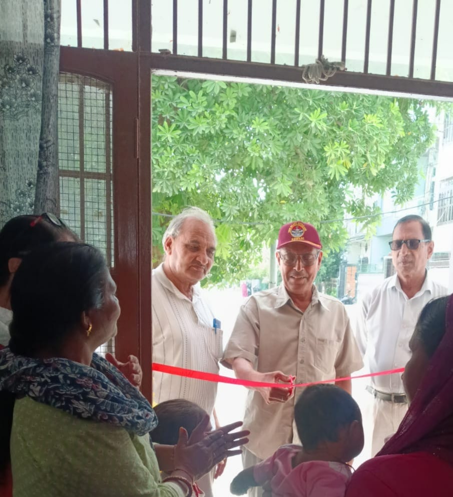 Children and women participated in the Aangan Milan Utsav.