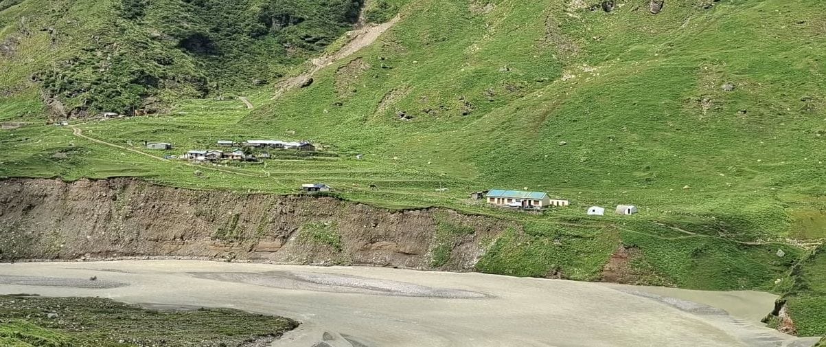 Railkot village at risk due to erosion by the Gori River.