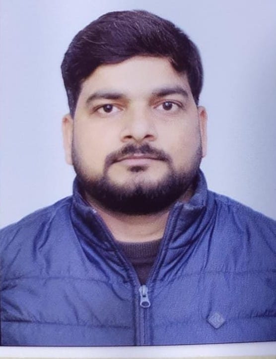 Speeding EV runs over two people on Lucknow-Ayodhya highway; both dead.