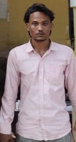 Shopkeeper held at gunpoint for refusing to sell gutkha on credit; villagers apprehended the accused and handed him over to the police.