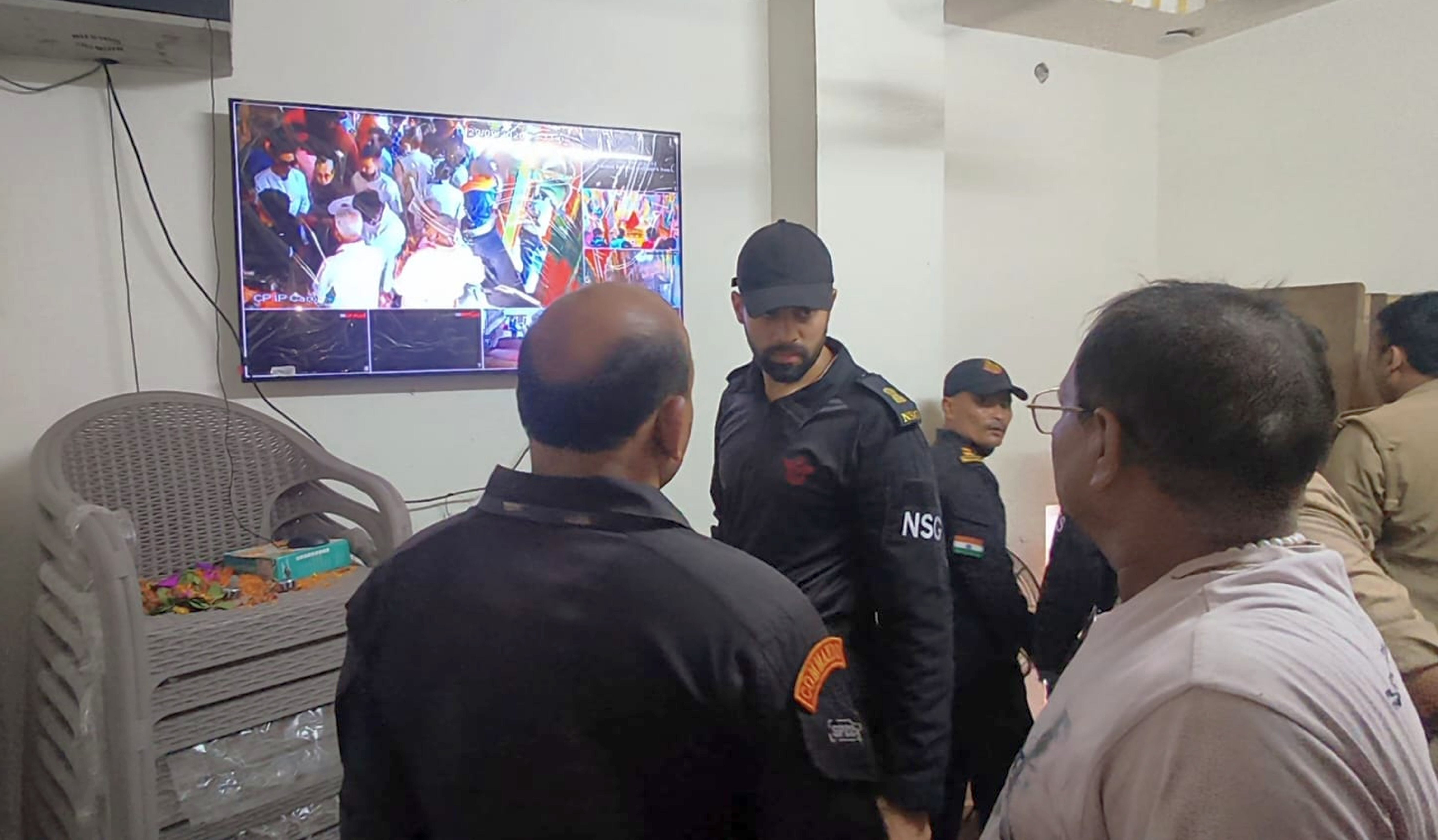 सुरक्षा व्यवस्था का जायजा लेती एनएसजी।