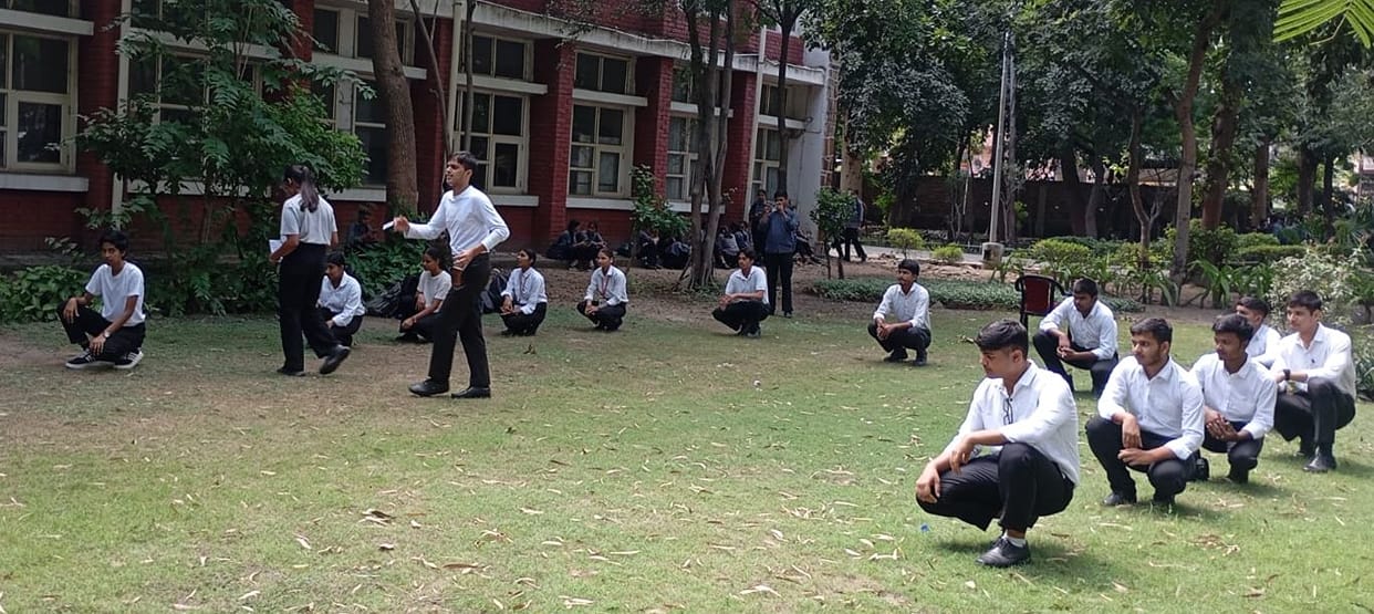 Street play conveys message to youth to stay away from drugs.