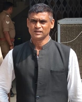 Lucknow News: वारंटी को पकड़ने पहुंची पुलिस टीम पर हमला, 10 पर एफआईआर