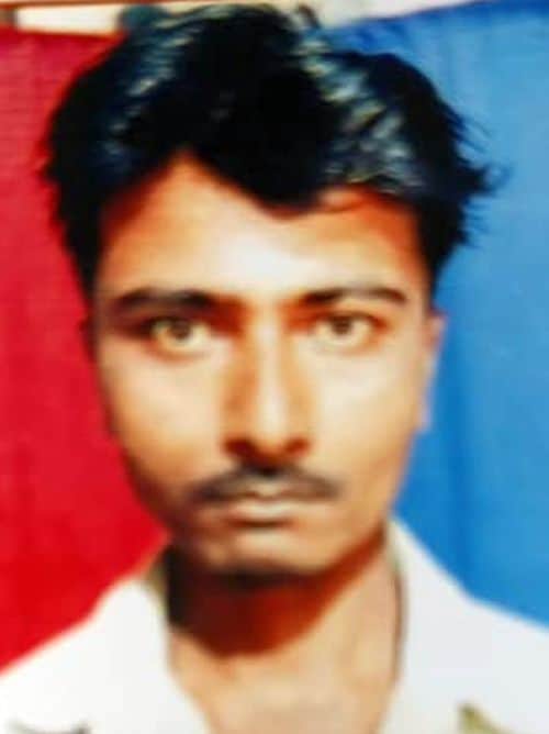 Young man takes his own life by hanging himself from a neem tree.