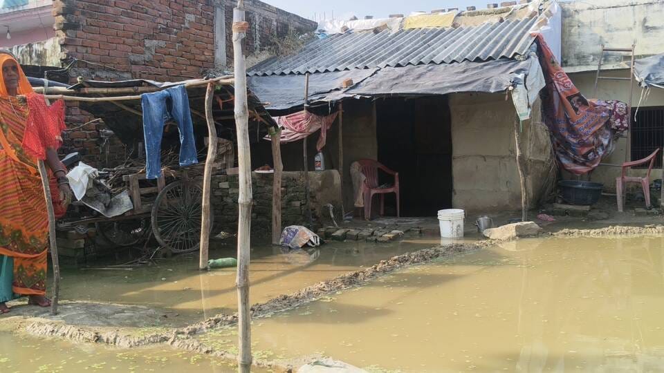 Gomti river water entered the houses in Lasa and Akadariya villages.