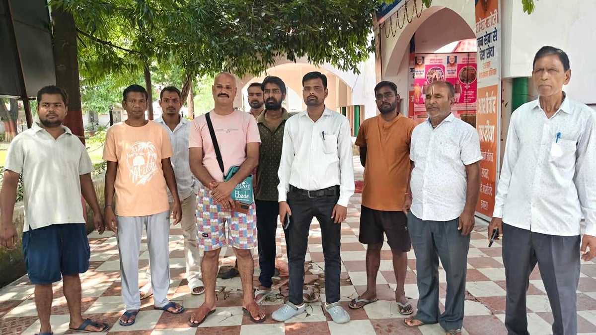 Lakhimpur Kheri News: जलभराव से गंगोत्री नगर के लोग परेशान, नाला खुलवाने की मांग