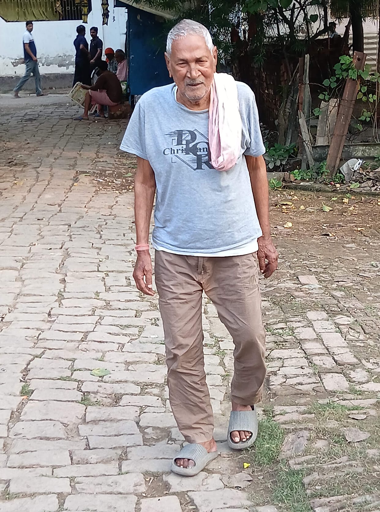 At the age of 96, Satyanarayan walks 16 km barefoot every day.