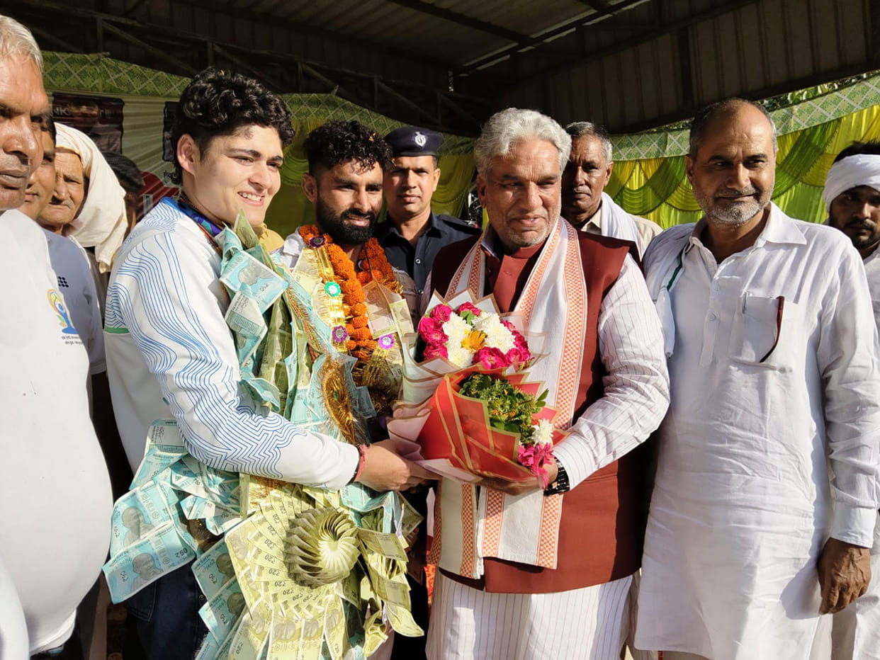 Rajrani, a daughter-in-law of Jaurasi, welcomed upon returning after winning a gold medal in Kabaddi.