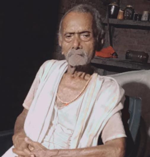 Prayagraj News: बस की चपेट में आने से वृद्ध की मौत, चालक भागा
