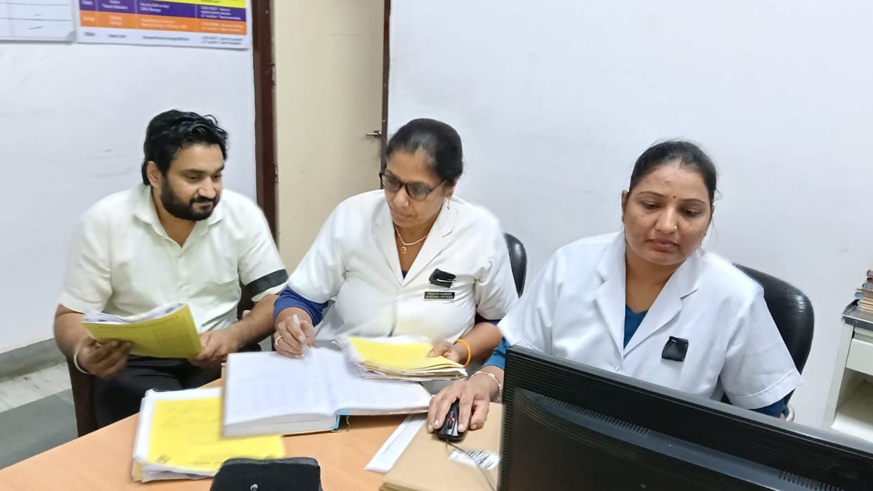 Nursing staff worked while wearing black badges