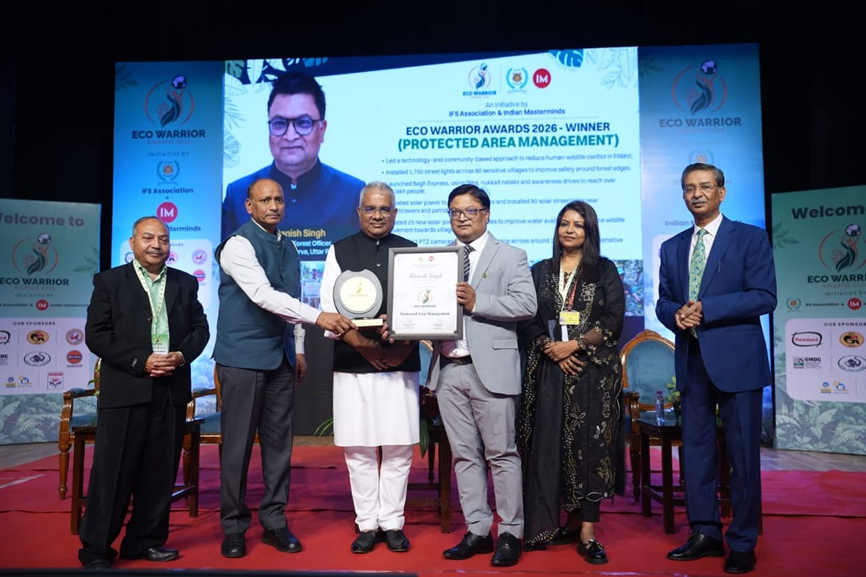 PTR DFO Manish receives Eco Warrior Award
