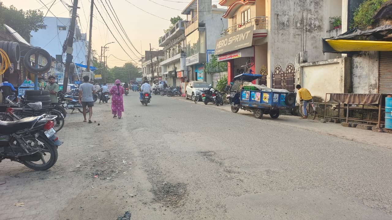 नौरंगाबाद रोड जिसका होगा सौंदर्यीकरण और निर्माण कार्य। संवाद
