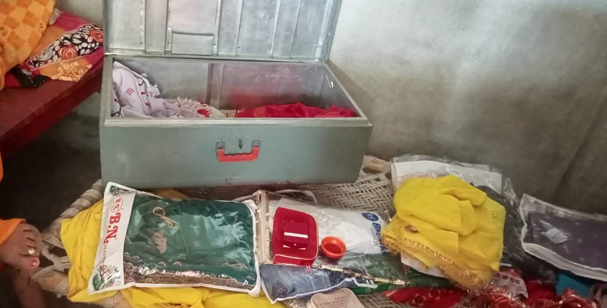 Chandauli News: दिनदहाड़े दो घरों के ताले चटकाए, लाखों के गहने और नकदी उड़ाए