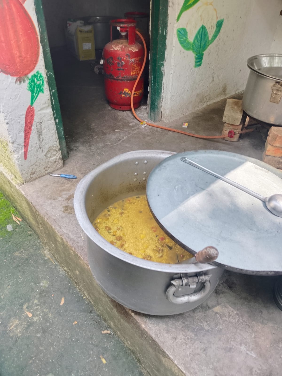MDM cooked in aluminum utensils in 1123 out of 2807 schools