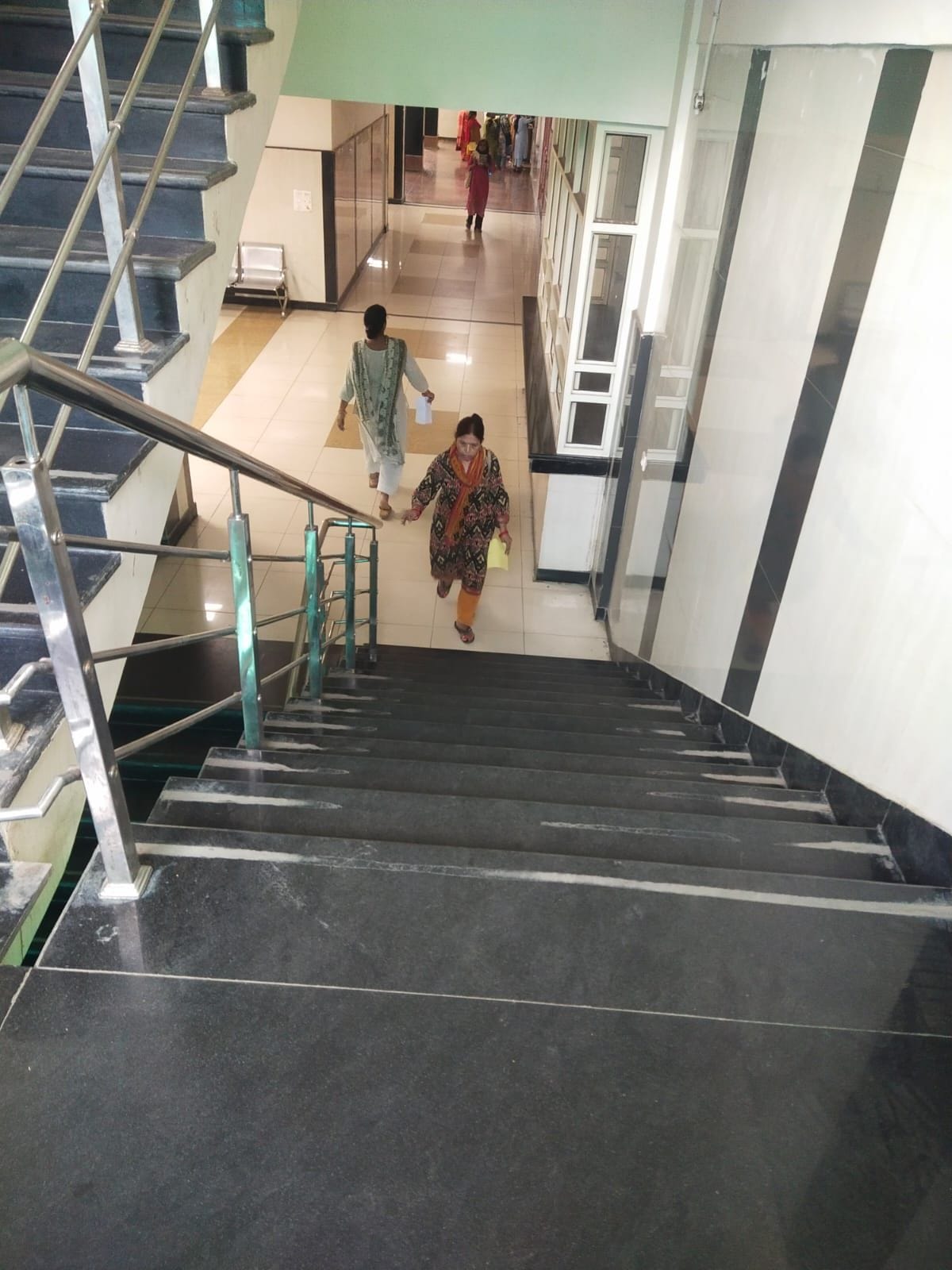 Lift at Ayurveda hospital out of order for a year; arthritis patients forced to climb stairs.