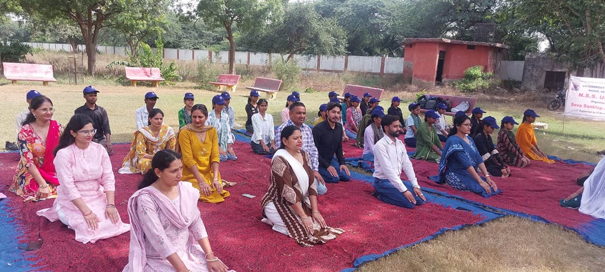 Conducted a yoga session and explained the importance of meditation.