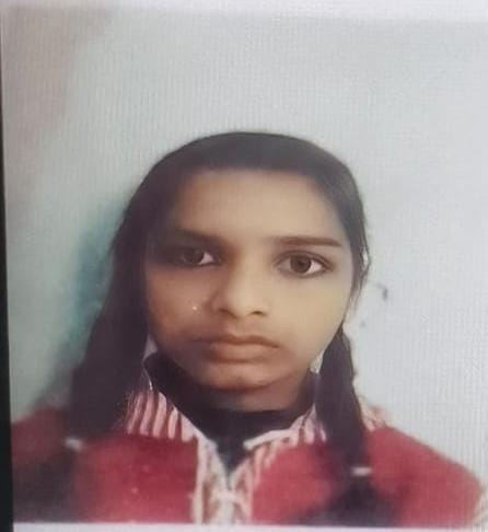 Nursing student commits suicide by jumping from flyover