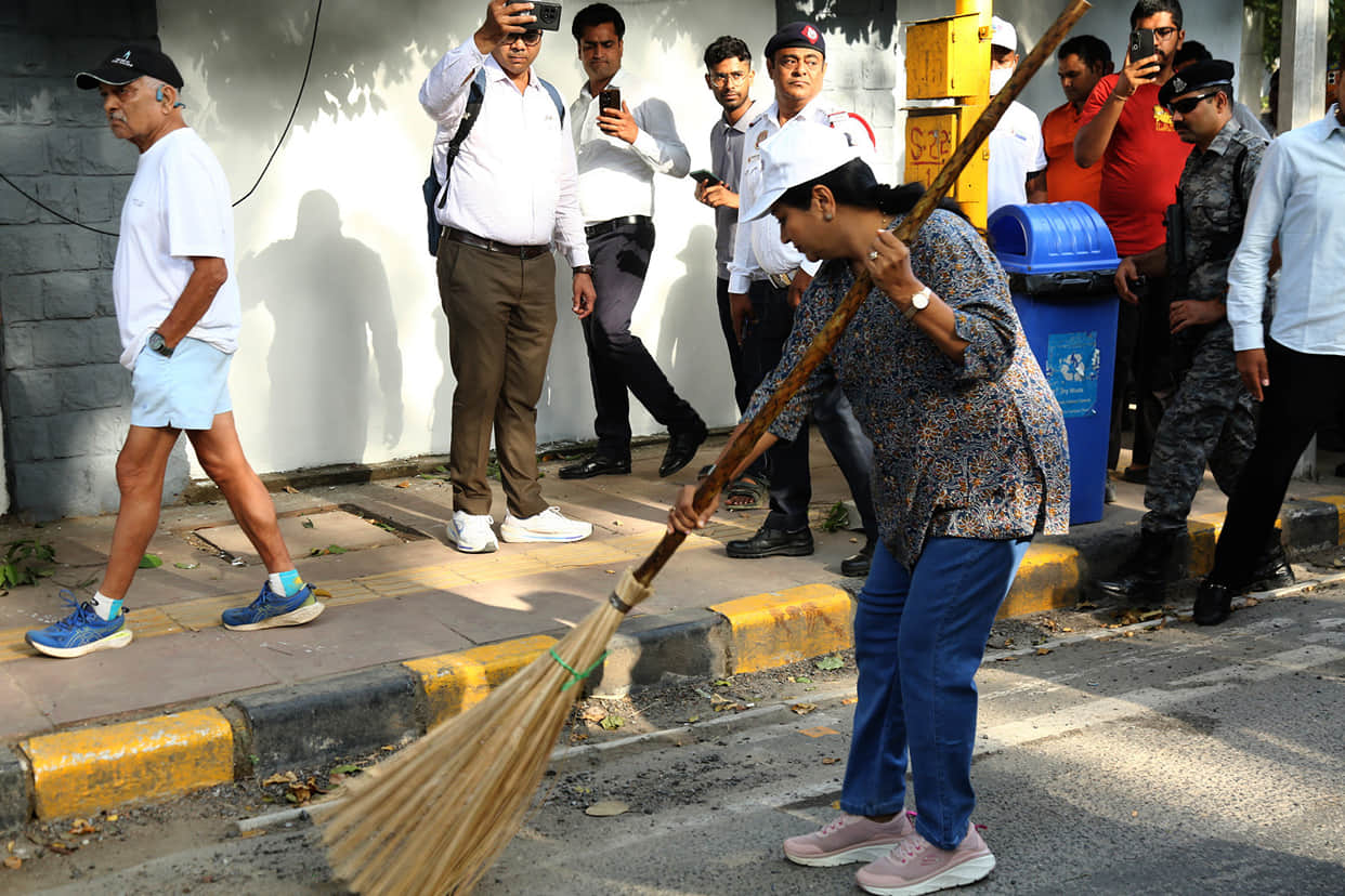 Chief Minister led a cleanliness drive at DU.