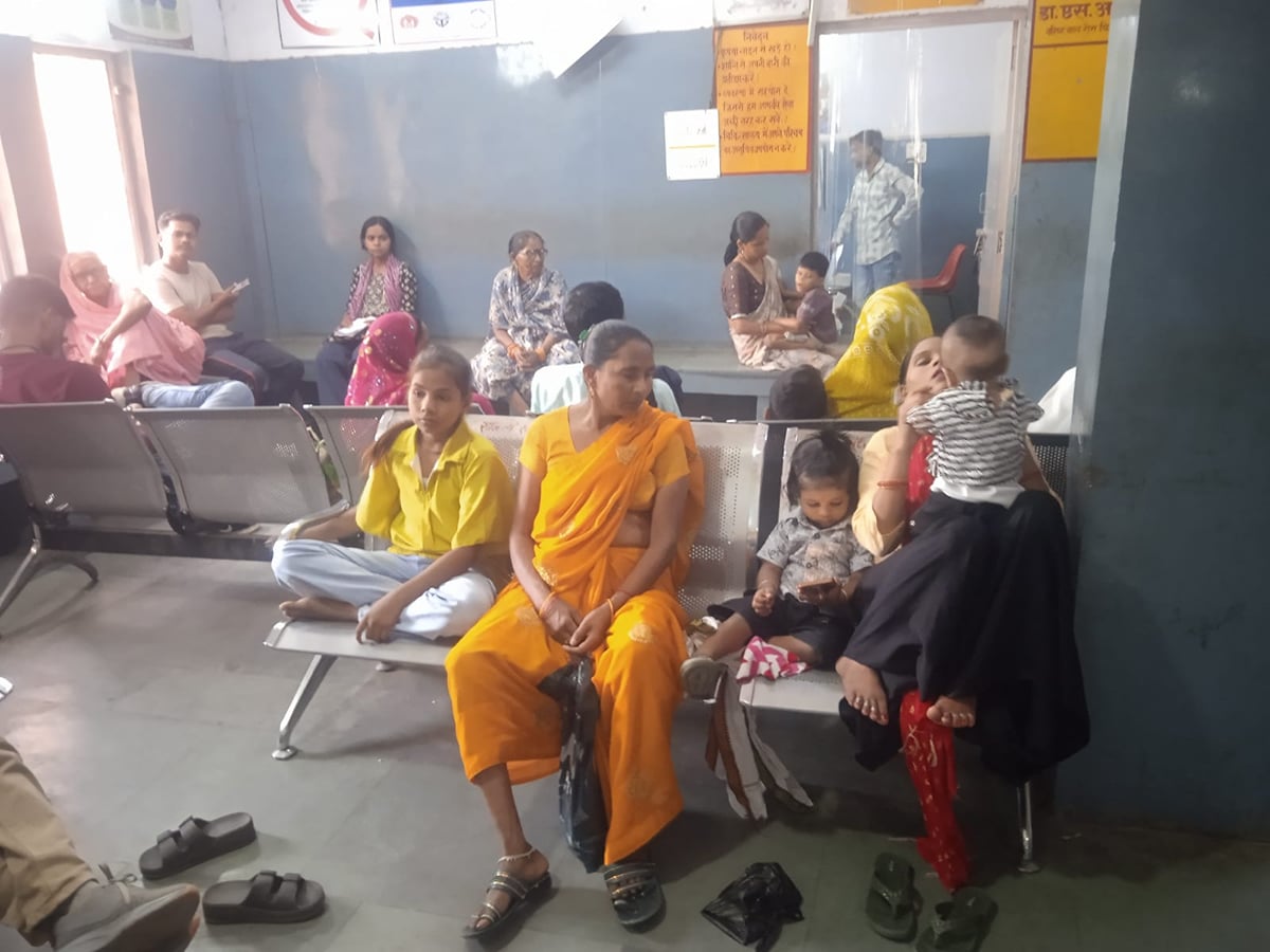 Etawah News: वायरल बुखार के साथ साइनोसाइटिस संक्रमण के मरीज बढ़े