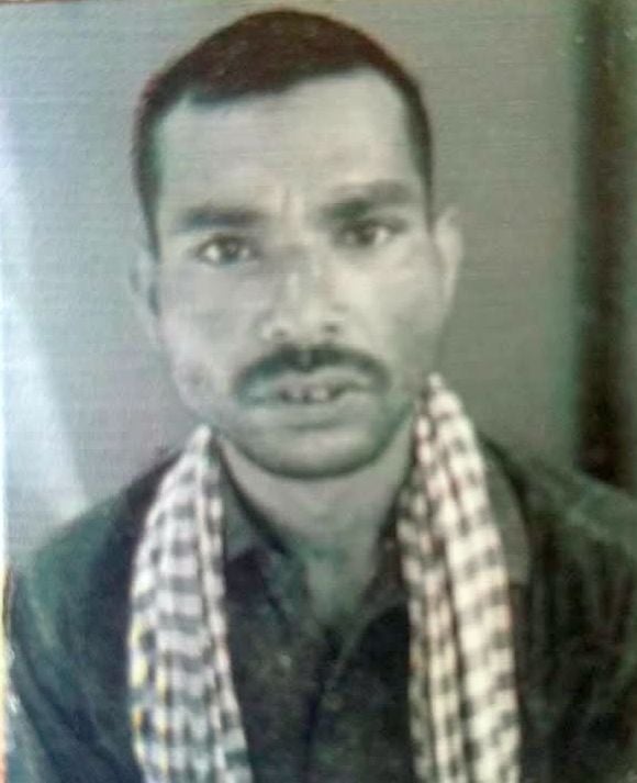 Hardoi News: युवक की बाइक में सांड ने मारी टक्कर, मौत