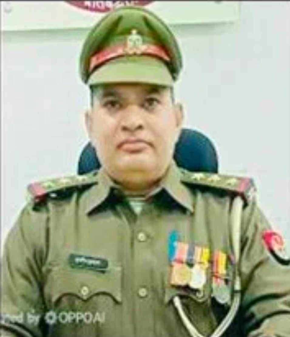 Inspector Sunil stepped forward to save his colleagues' lives and made the ultimate sacrifice.